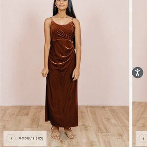 Revelry Juniors Rory Velvet Dress- RUST 621